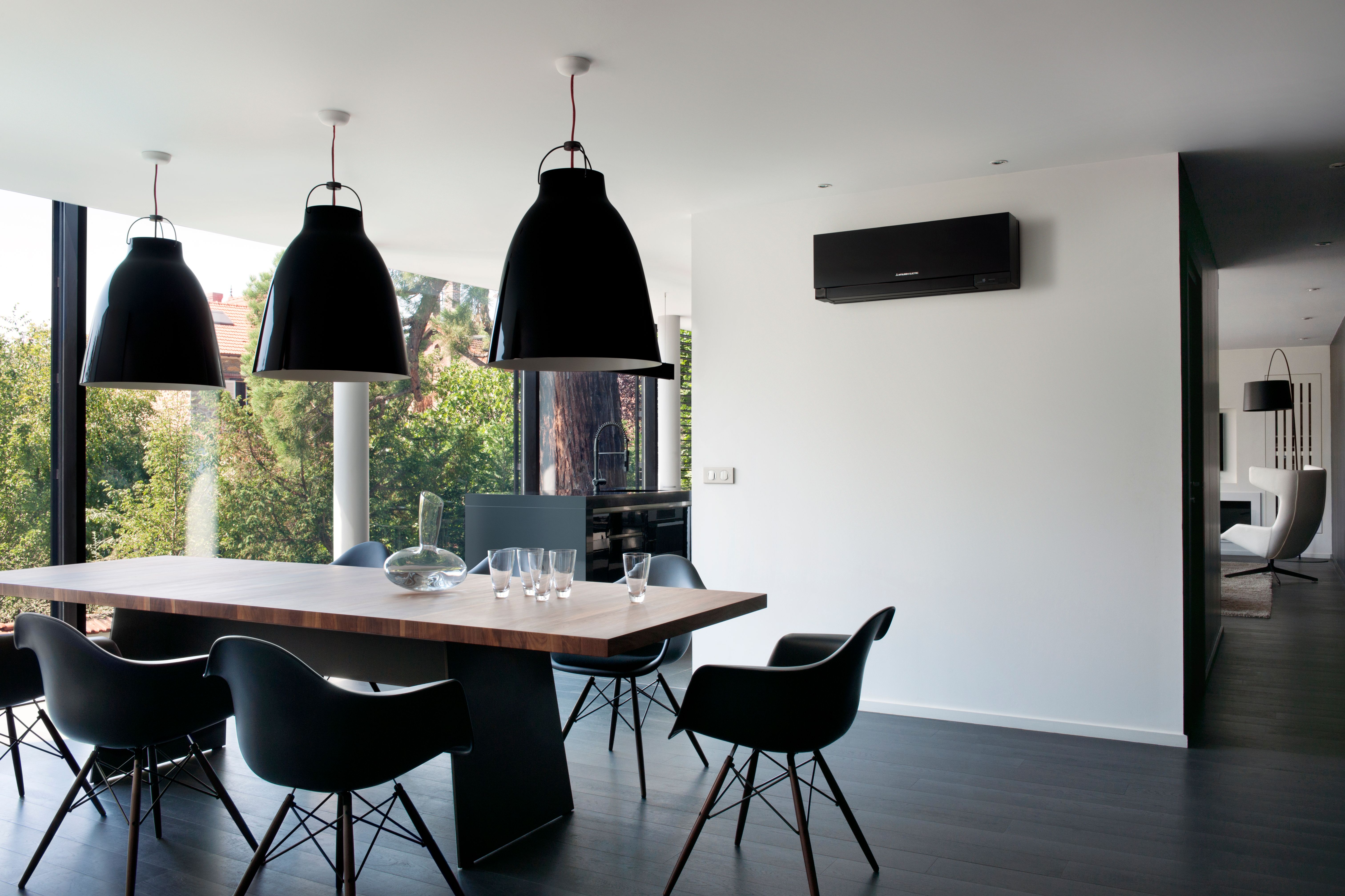 MSZ-EF_Svart_kitchen.jpg